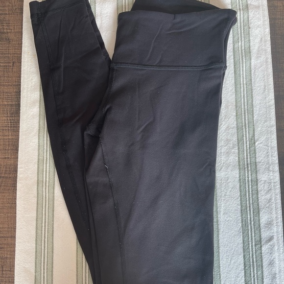 lululemon athletica Pants - Lululemon Wunder Under Leggings Size 8